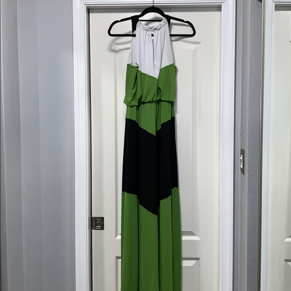 Dress - Picture 4 of 5